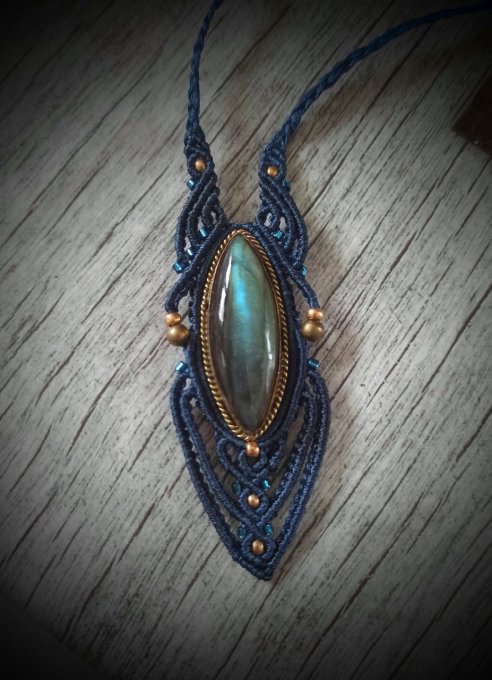 Collier labradorite