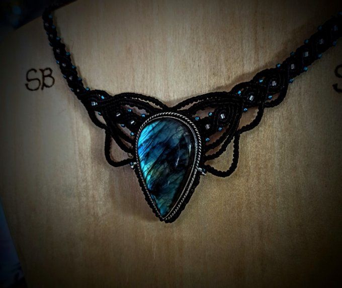 Collier labradorite